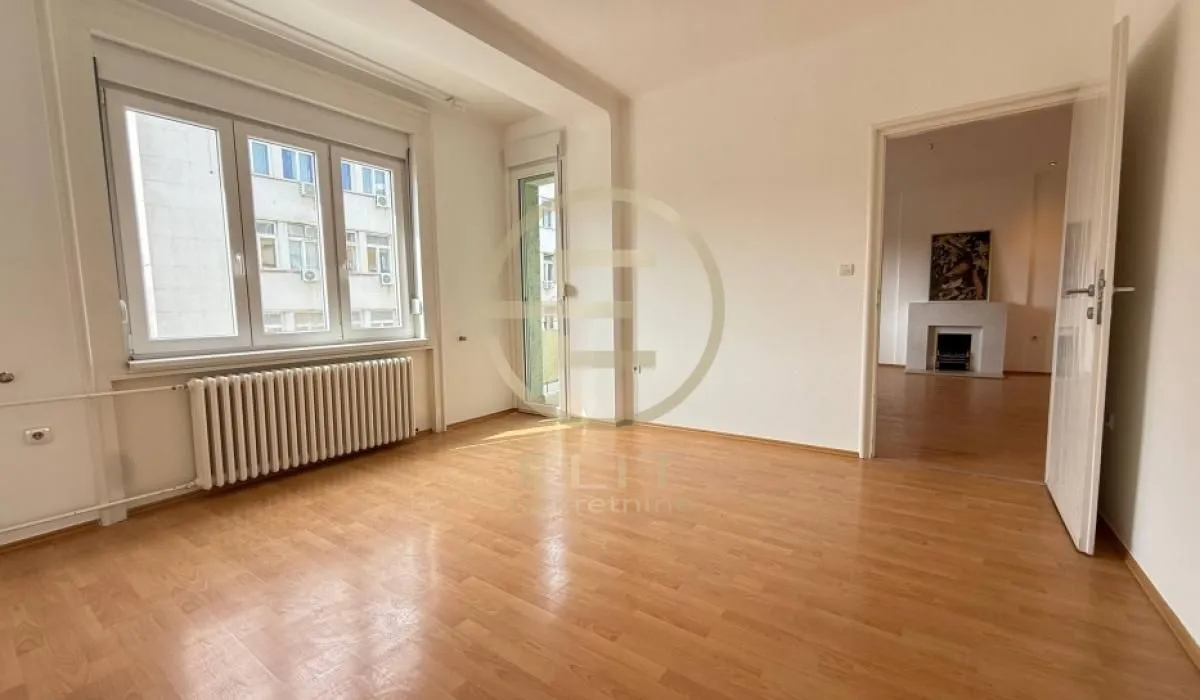 Prodaja, stan, 112m², Centar, Novi Sad