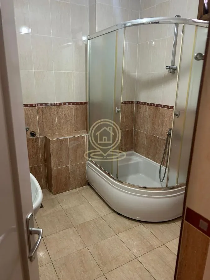 Izdavanje, trosoban stan, 70m², Čajkino brdo, Vrnjačka Banja