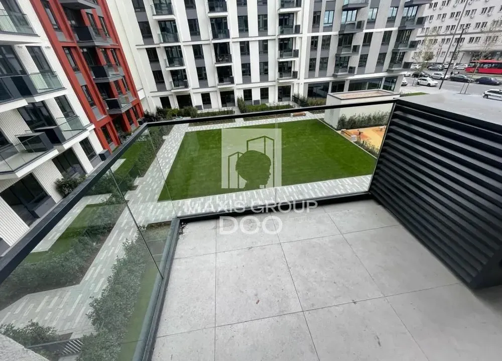 Izdavanje, poslovni prostor, 55m², Savski Venac, Beograd