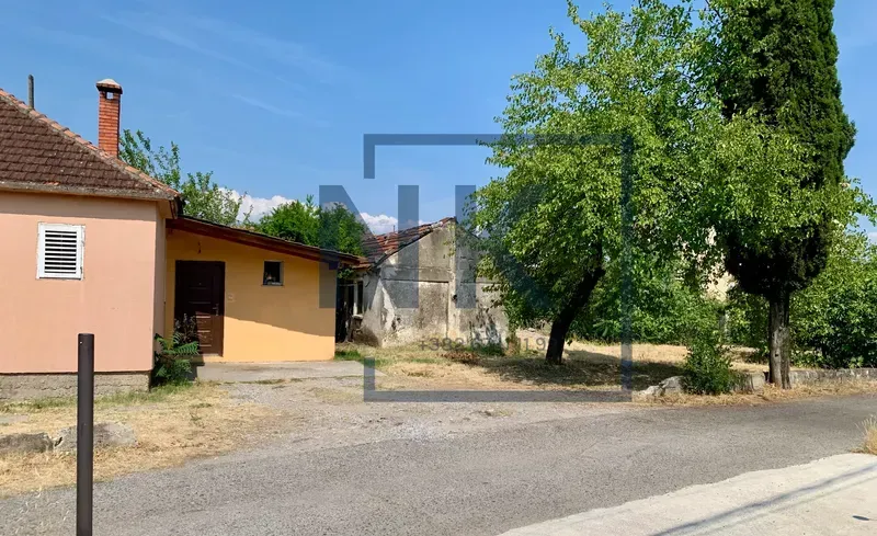 Prodaja, plac, 1050m², Zabjelo, Podgorica