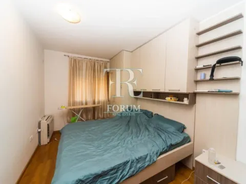 Rent, one bedroom apartment, 50m², Tološi, Podgorica - image 5