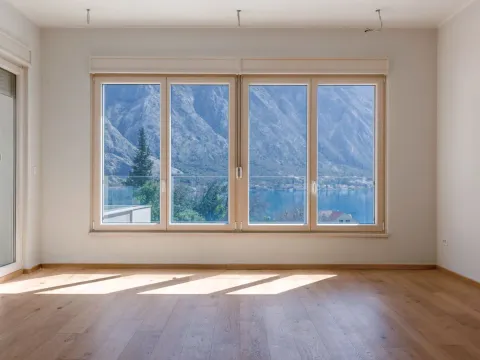 Prodaja, stan, 120m², Kotor, Crna Gora - image 7