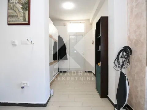 Prodaja, kuća, 220m², Vranići, Podgorica - image 20