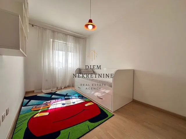 Rent, two bedroom apartment, 76m², City Kvart, Podgorica