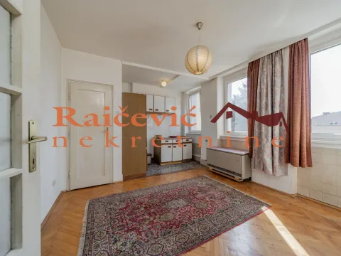 Prodaja, jednosoban stan, 43m², Crveni Krst, Beograd