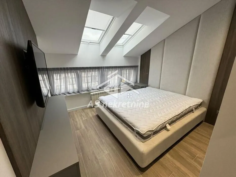 Rent, three bedroom apartment, 100m², Savski Venac, Beograd