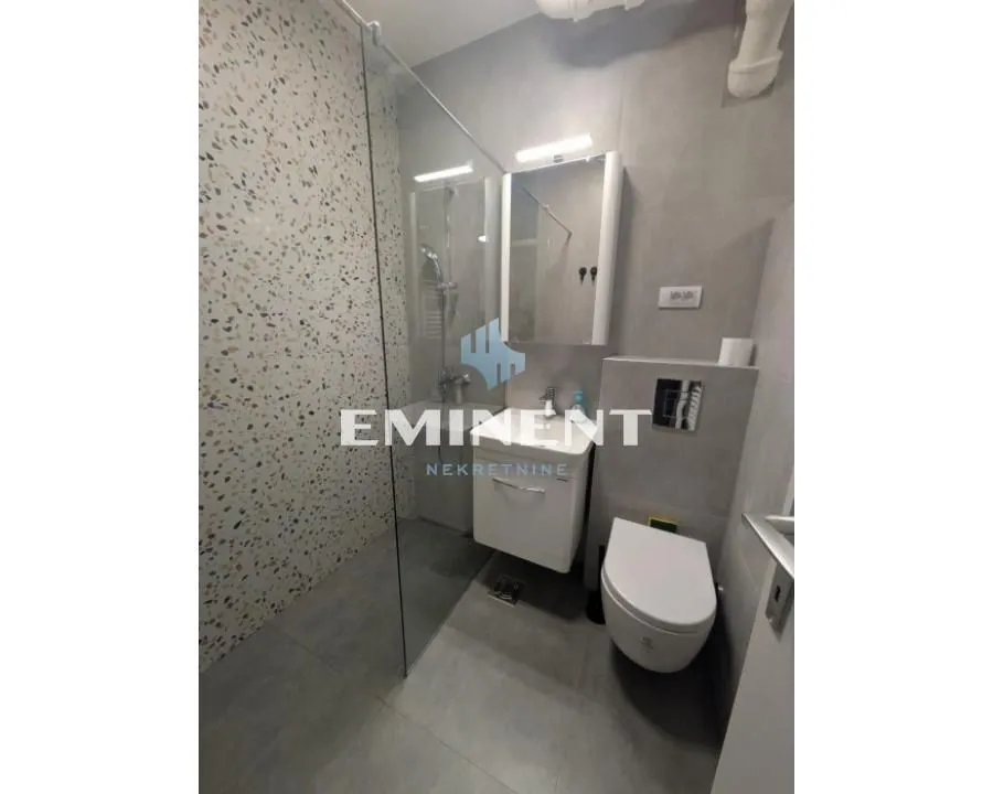 Izdavanje, trosoban stan, 71m², Novi Beograd Blok 23, Novi Beograd Sve Podlokacije