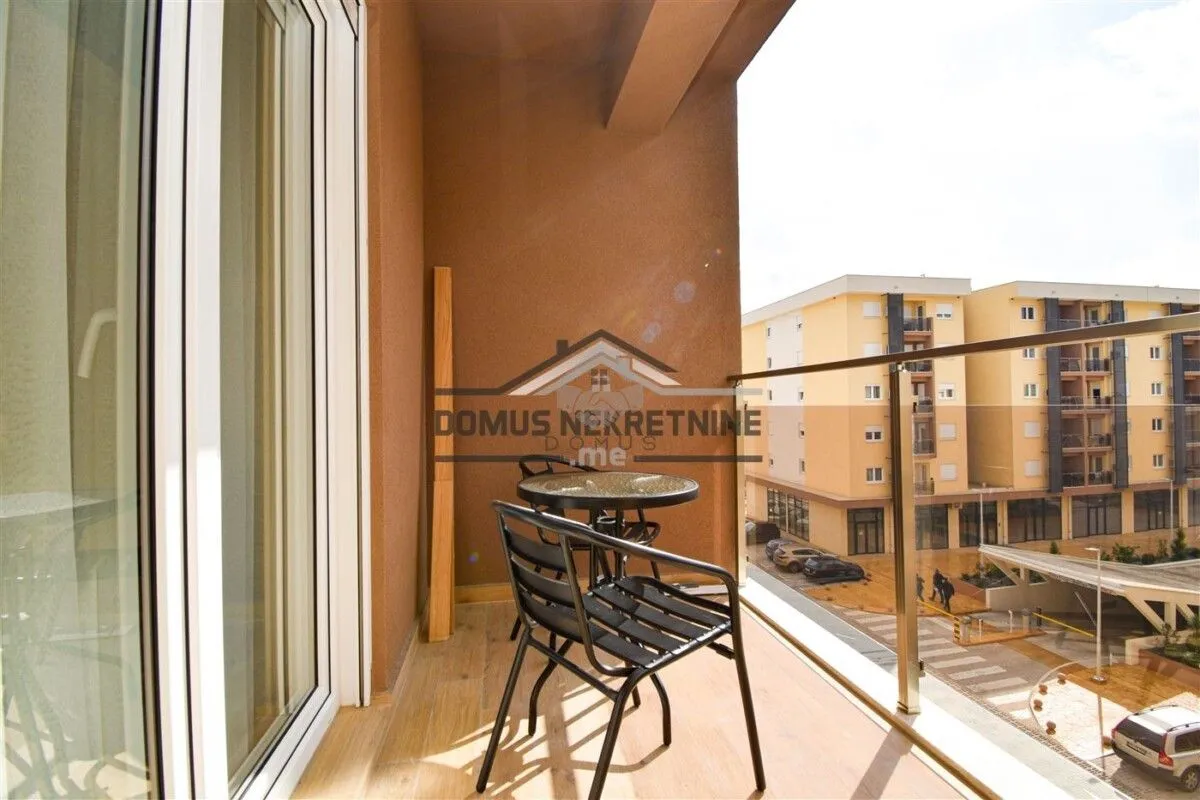 Izdavanje, jednosoban stan, 45m², New City, Podgorica