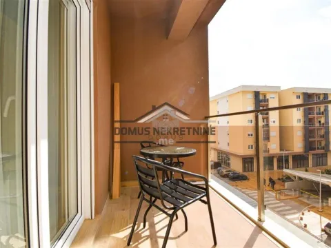 Izdavanje, jednosoban stan, 45m², New City, Podgorica - image 9