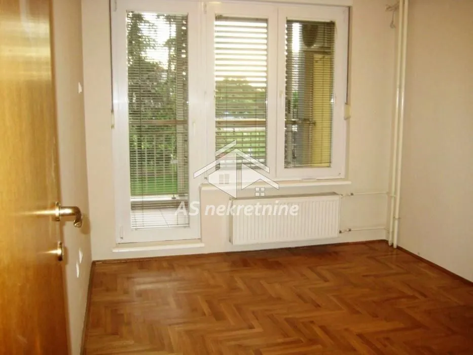 Rent, three bedroom apartment, 78m², Lipov Lad, Zvezdara Sve Podlokacije