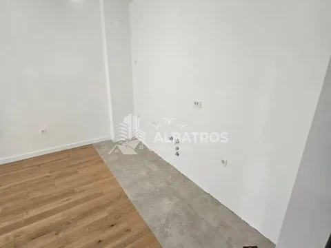 Prodaja, jednosoban stan, 53m², Centar, Bar - image 2