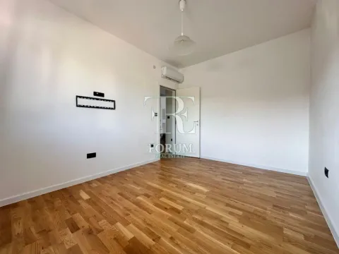 Rent, office space, 100m², Blok 9, Podgorica - image 3