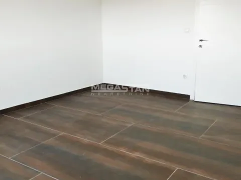Rent, two bedroom apartment, 70m², Pančevo, Srbija - image 11