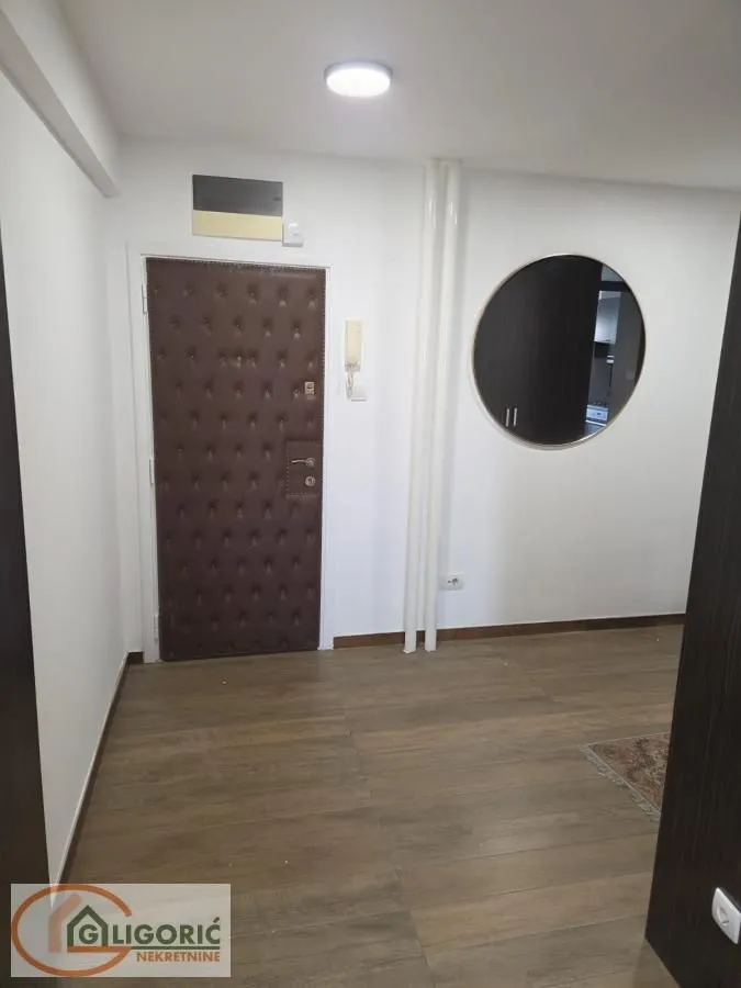 Rent, one bedroom apartment, 42m², Novi Beograd Blok 30, Novi Beograd Sve Podlokacije