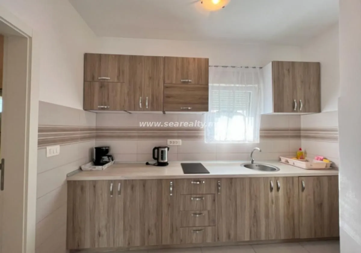 Prodaja, jednosoban stan, 71m², Tivat, Crna Gora