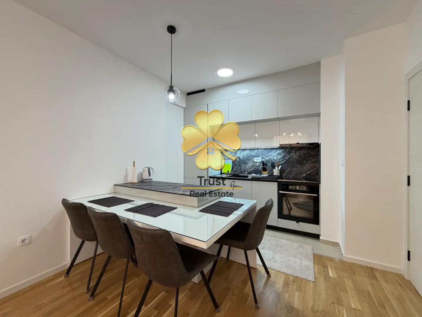 Rent, two bedroom apartment, 70m², Stari Aerodrom, Podgorica