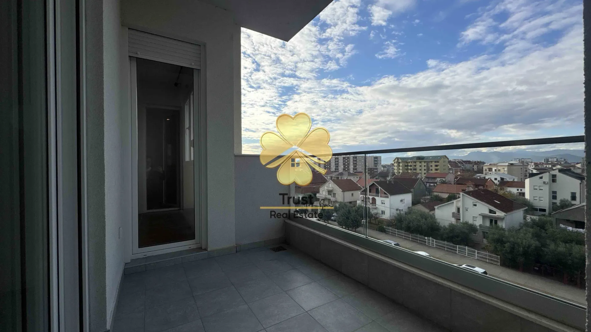 Rent, two bedroom apartment, 70m², Stari Aerodrom, Podgorica