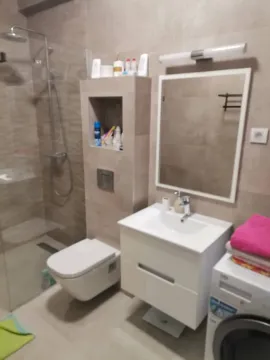 Rent, three bedroom apartment, 90m², Bečići, Budva - image 17