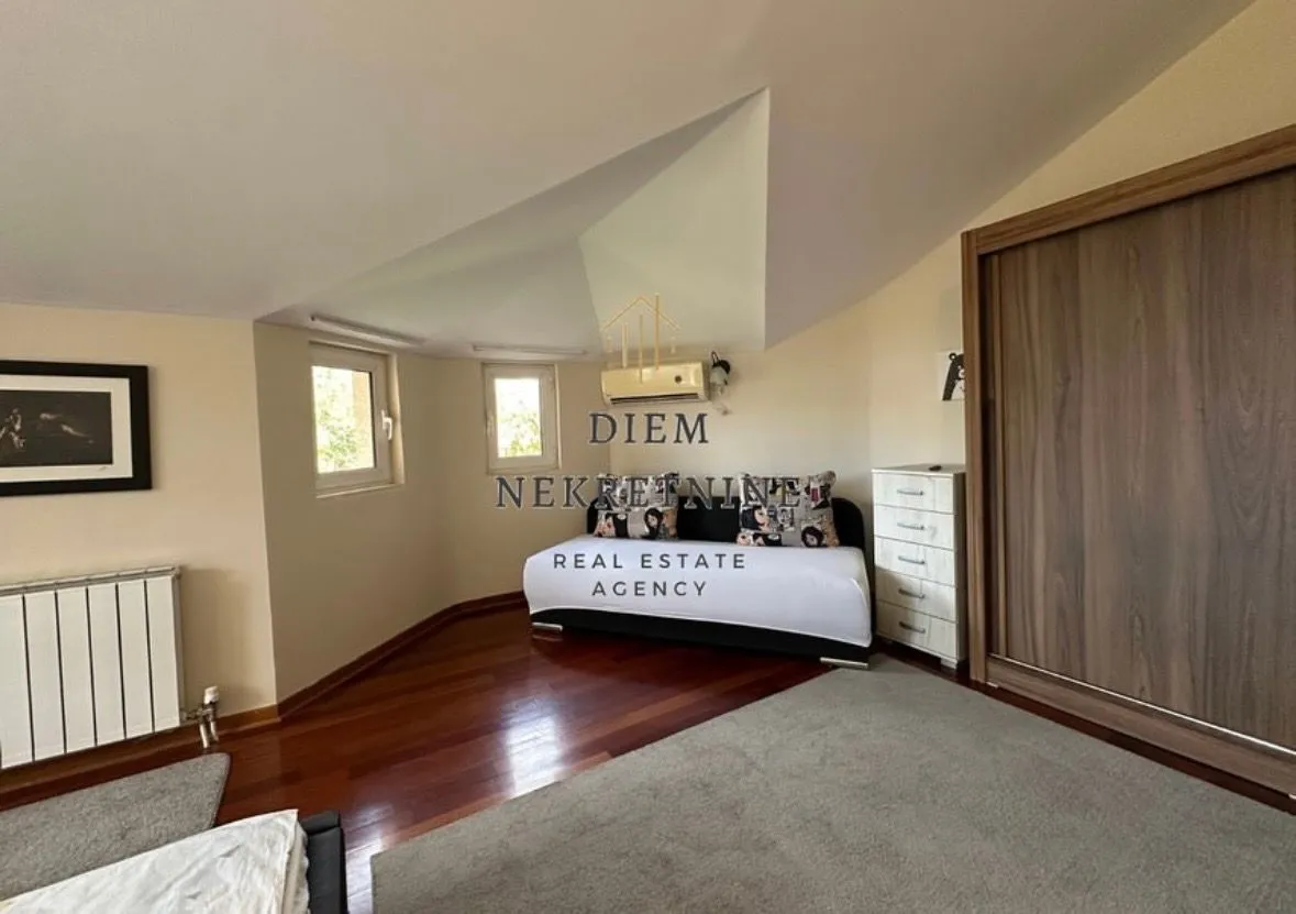 Rent, house, 180m², Donja Gorica, Podgorica