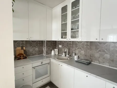 Izdavanje, jednosoban stan, 45m², Pobrežje, Podgorica - image 2