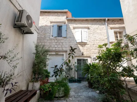 Prodaja, trosoban stan, 192m², Budva, Crna Gora - image 31