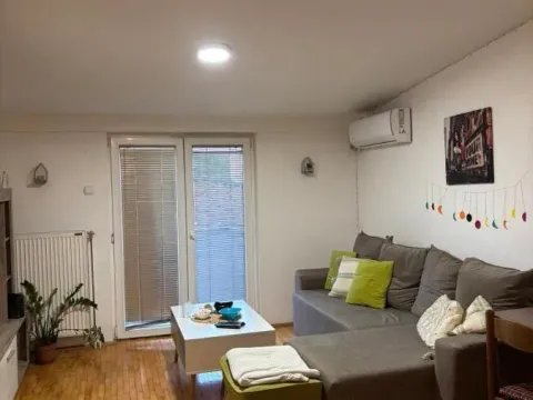 Izdavanje, jednosoban stan, 42m2, Palilula, Niš Izdavanje, jednosoban stan, 42m2, Palilula, Niš