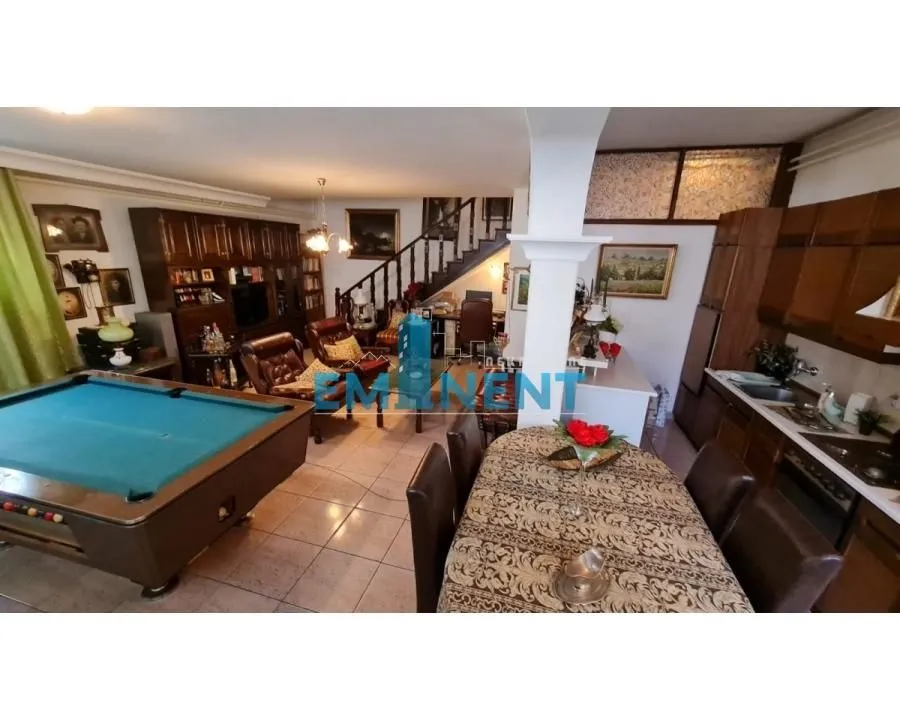 Sale, house, 415m², Savski Venac, Beograd