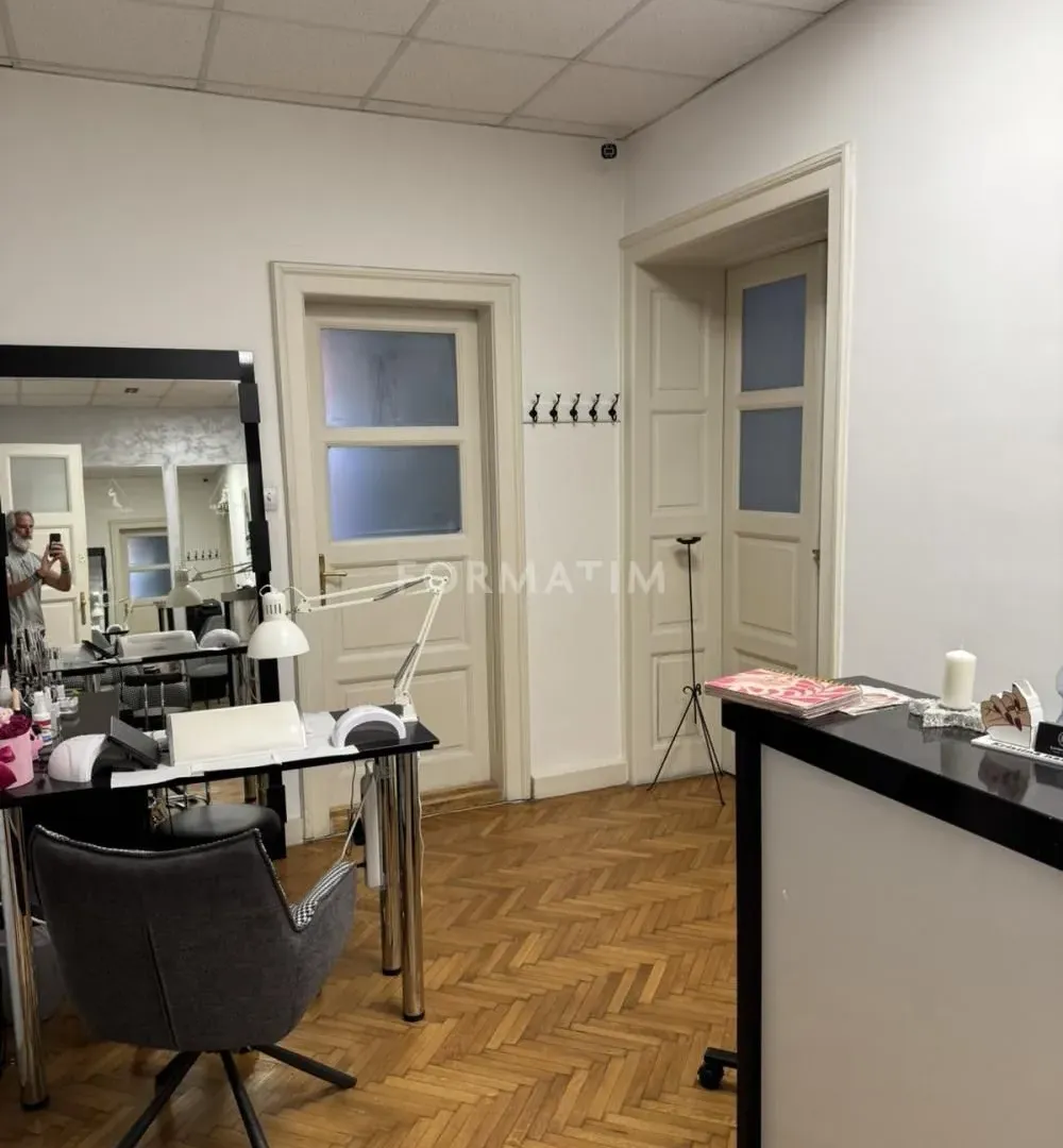 Prodaja, trosoban stan, 95m², Vračar Centar, Vračar Sve Podlokacije