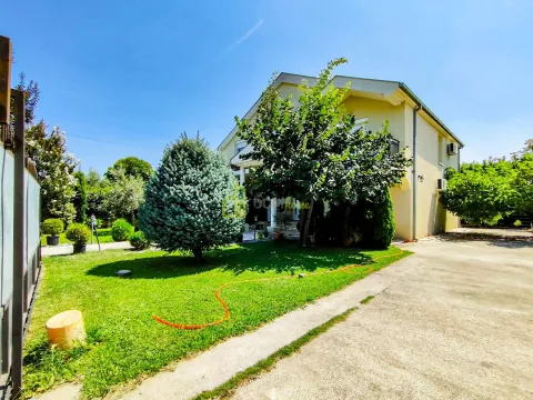 Izdavanje, kuća, 250m², Donja Gorica, Podgorica - image 7