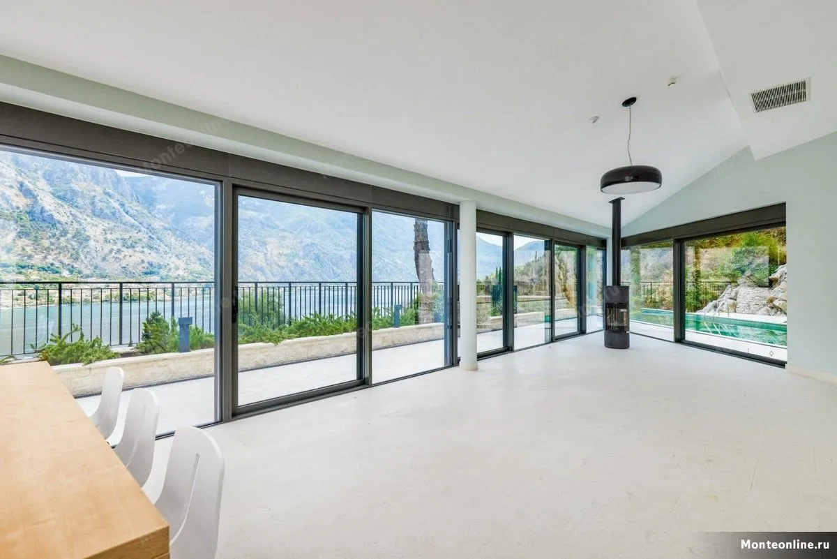 Sale, house, 479m², Prčanj, Kotor