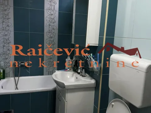 Prodaja, trosoban stan, 66m², Stari Grad, Beograd - image 9