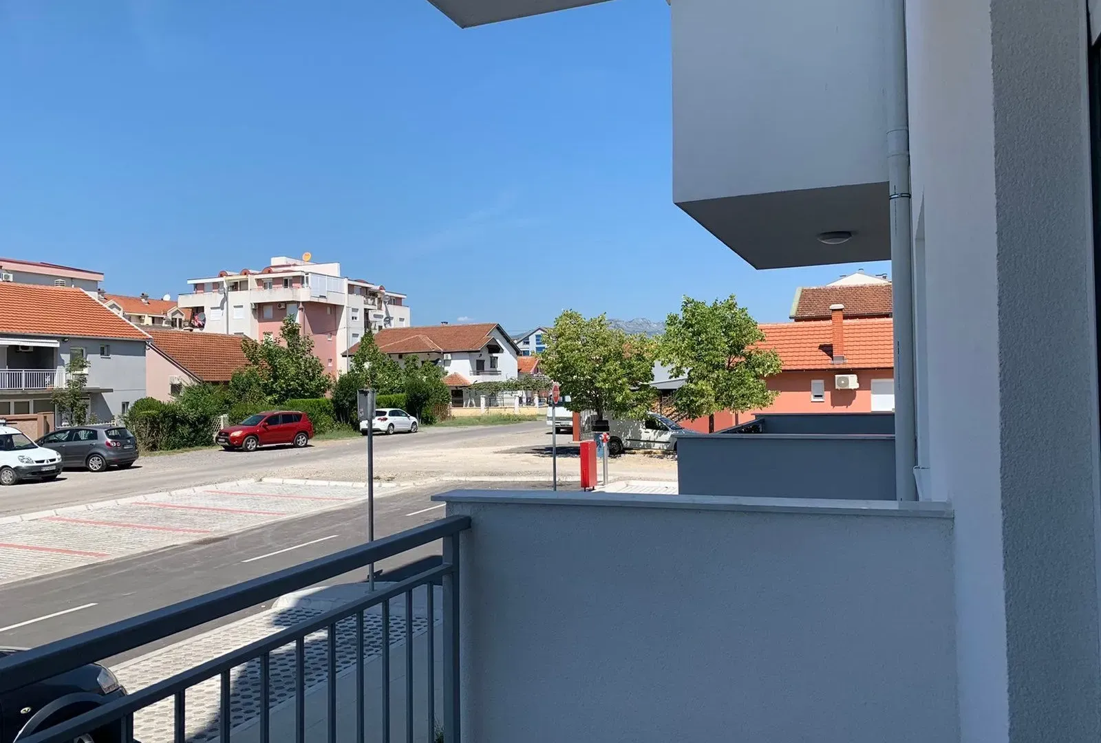 Izdavanje, jednosoban stan, 56m², Stari Aerodrom, Podgorica