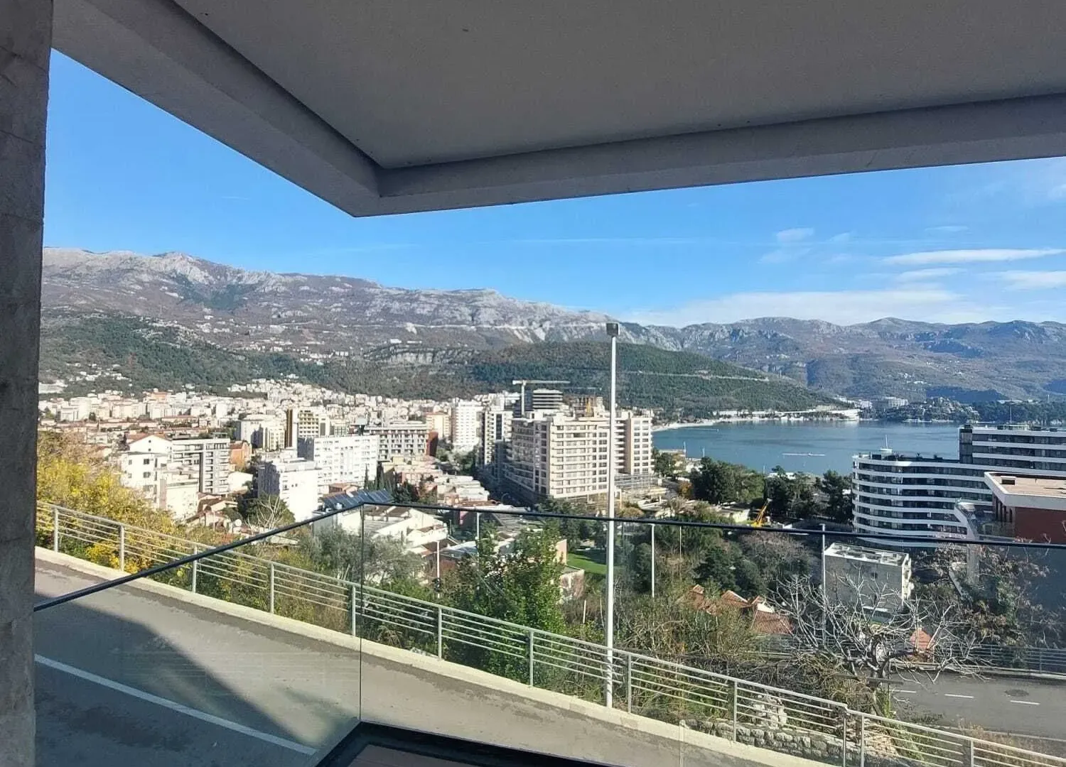 Prodaja, stan, 65m², Komoševina, Budva
