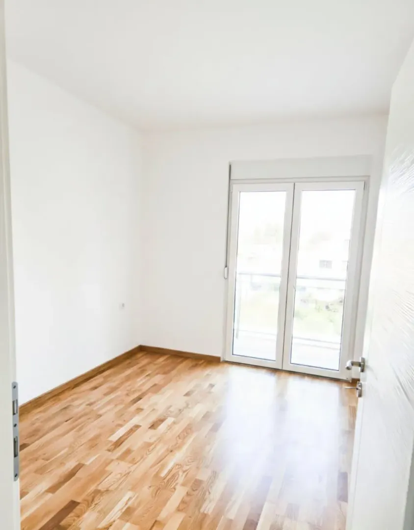 Izdavanje, jednosoban stan, 43m², Zagorič, Podgorica