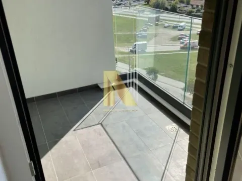 Izdavanje, trosoban stan, 61m², Grbavica, Novi Sad Sve Podlokacije - image 10