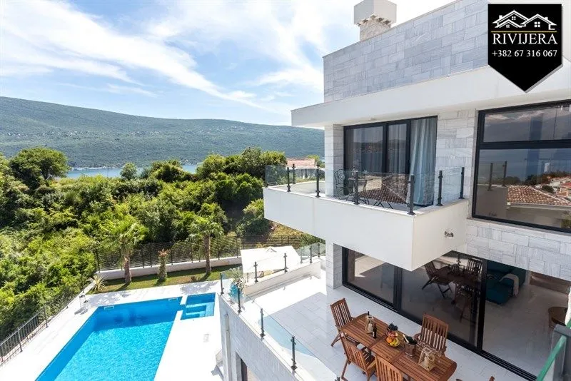 Prodaja, kuća, 323m², Đenovići, Herceg Novi