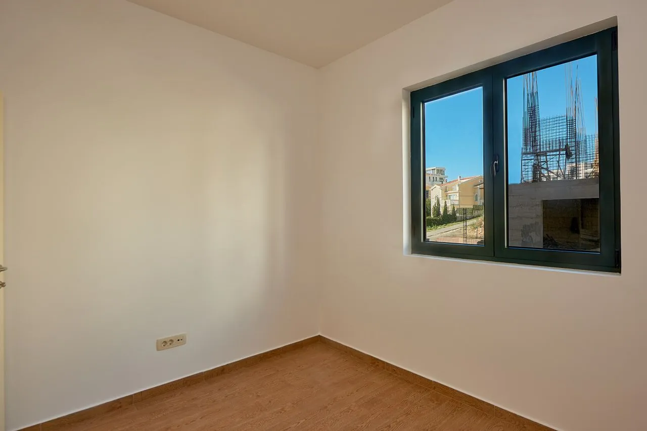 Sale, two bedroom apartment, 85m², Bečići, Budva
