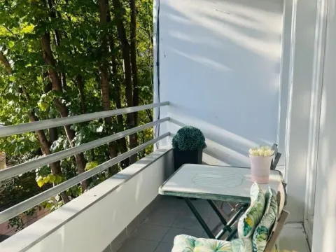 Izdavanje, trosoban stan, 120m², Poštanska Štedionica, Palilula Sve Podlokacije - image 5