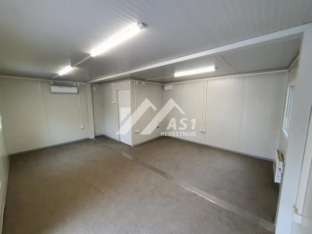 Izdavanje, poslovni prostor, 28m², Sremska Kamenica, Petrovaradin