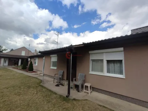 Prodaja, kuća, 313m², Peščara, Subotica - image 16