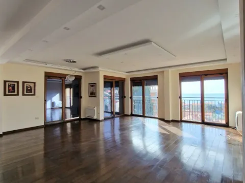 Prodaja, trosoban stan, 152m2, Petrovac, Budva Prodaja, trosoban stan, 152m2, Petrovac, Budva