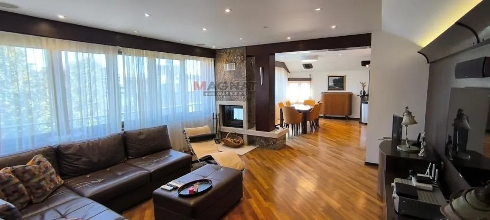 Prodaja, stan, 195m², Kalenić Pijaca, Vračar Sve Podlokacije