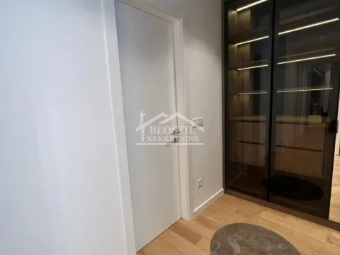 Izdavanje, četvorosoban stan, 112m², Stari Grad, Beograd - image 18