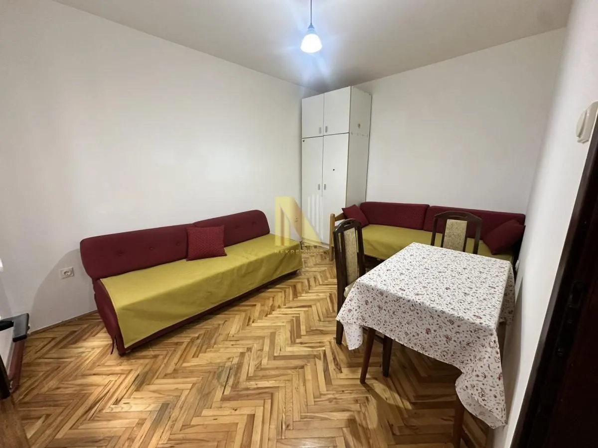 Izdavanje, jednosoban stan, 32m², Centar, Novi Sad