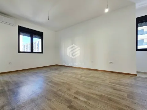 Rent, two bedroom apartment, 53m², City Kvart, Podgorica