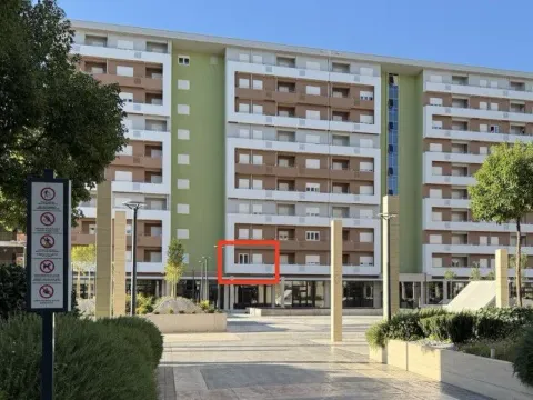 Izdavanje, jednosoban stan, 43m², City Kvart, Podgorica - image 2