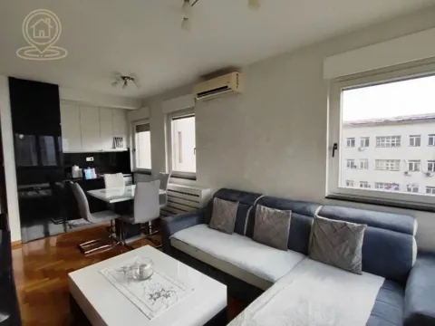 Stan in Južni Bulevar