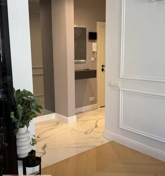 Prodaja, trosoban stan, 87m², Savski Venac, Beograd