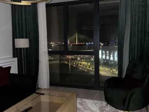 Izdavanje, trosoban stan, 83m², Savski Venac, Beograd - image 4