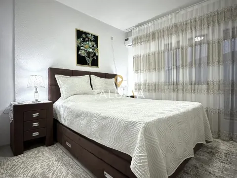 Rent, two bedroom apartment, 104m², Tološi, Podgorica - image 8